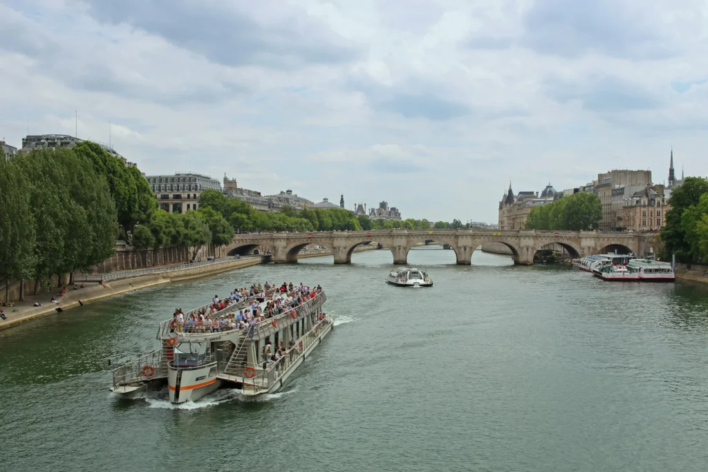 Seine River Remix: Take a daytime cruise for classic sightseeing, or spice things up with a dinner cruise at night for a romantic journey under the twinkling Parisian sky.
