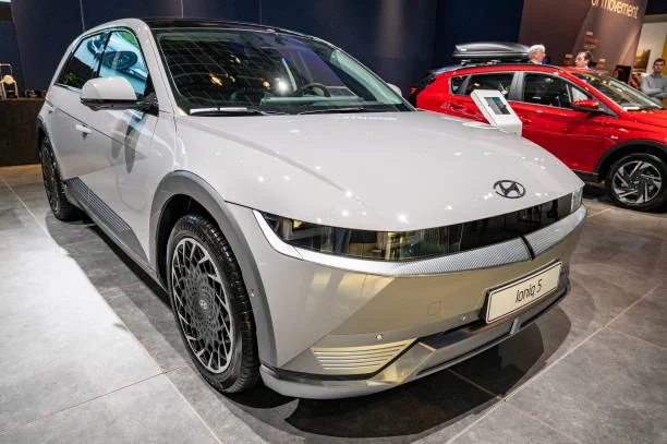 Hyundai Bucks EV Sales Slump: Doubling Down on Electrification (Even with Challenges.