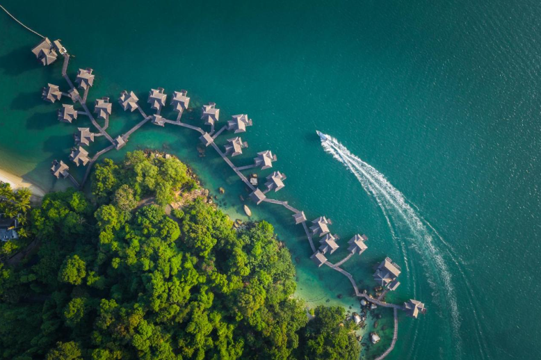 Pangkor Laut Resort: Escape to your own private island paradise at Pangkor Laut Resort.