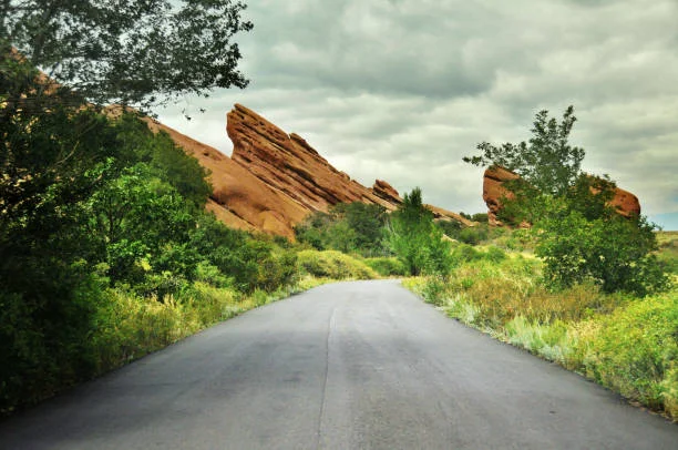 Red Rock Canyon, Las Vegas, Nevada: A Desert Oasis in Autumn