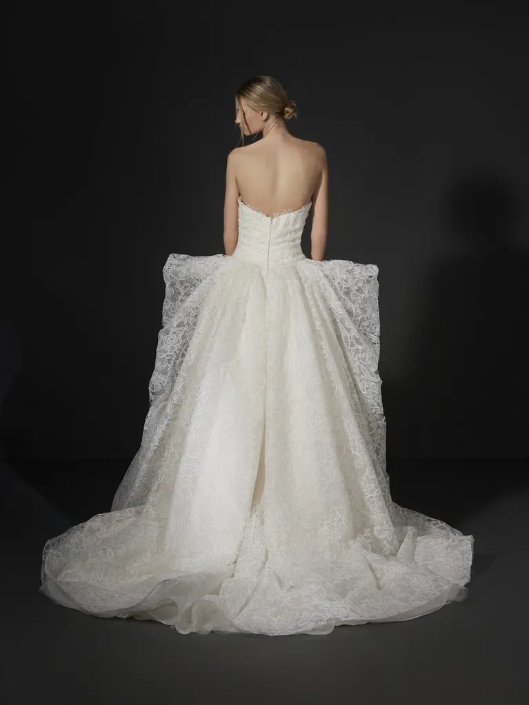 Vera Wang Bride Romantic Lace Wedding Dresses